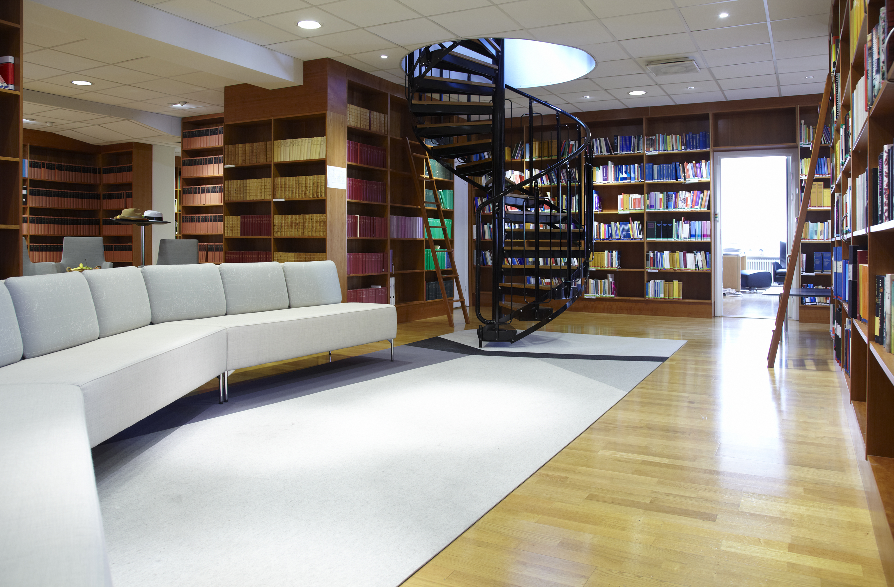 fraster, sisal, area rug, tæppe, gulvtæppe, afpasset, afpassede, løse, løber, tæppeløber, sisaltæppe, indretning, design, inspiration, akustik